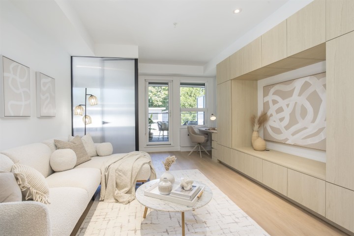 Photo 2 at 319 - 2471 St. George Street, Mount Pleasant VE, Vancouver East
