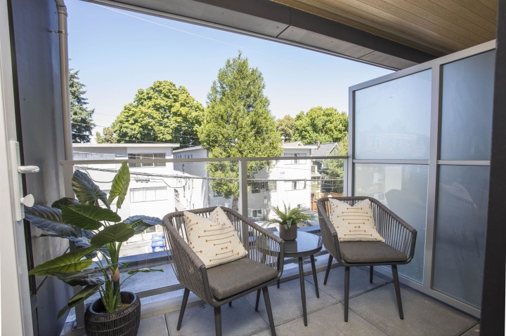 Photo 5 at 319 - 2471 St. George Street, Mount Pleasant VE, Vancouver East