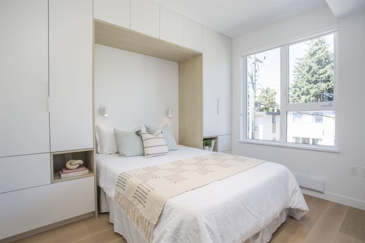 Photo 14 at 319 - 2471 St. George Street, Mount Pleasant VE, Vancouver East
