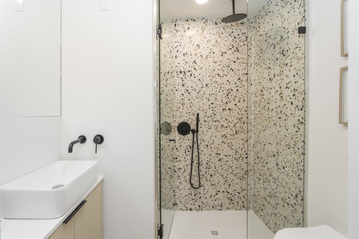 Photo 18 at 319 - 2471 St. George Street, Mount Pleasant VE, Vancouver East