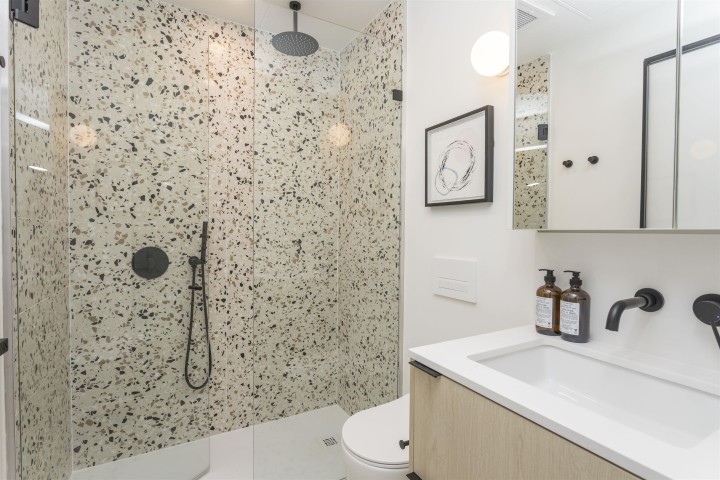 Photo 15 at 319 - 2471 St. George Street, Mount Pleasant VE, Vancouver East