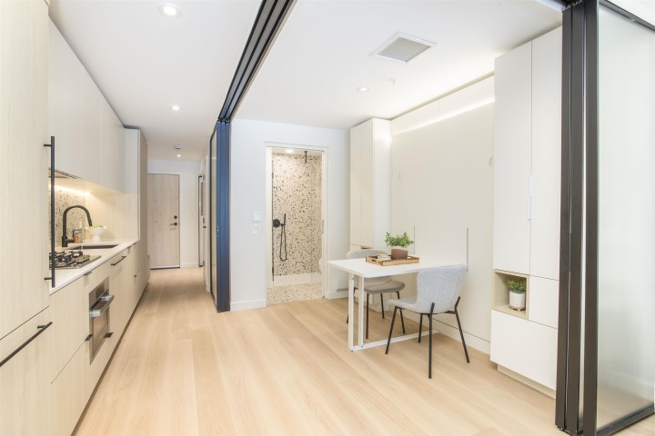 Photo 11 at 319 - 2471 St. George Street, Mount Pleasant VE, Vancouver East