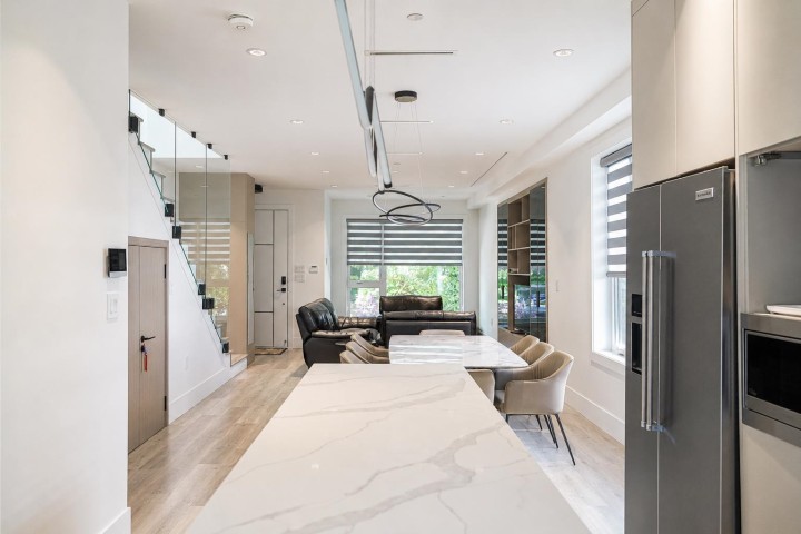 Photo 4 at 3586 W 42nd Avenue, Southlands, Vancouver West