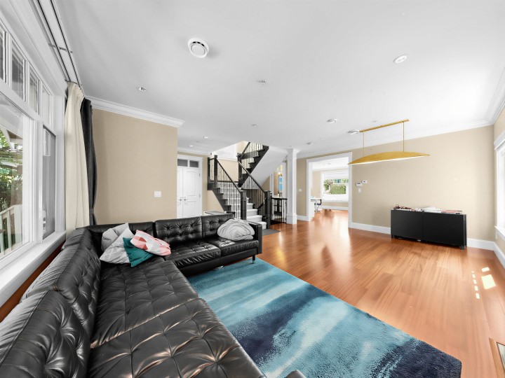 Photo 10 at 3976 W 19th Avenue, Dunbar, Vancouver West