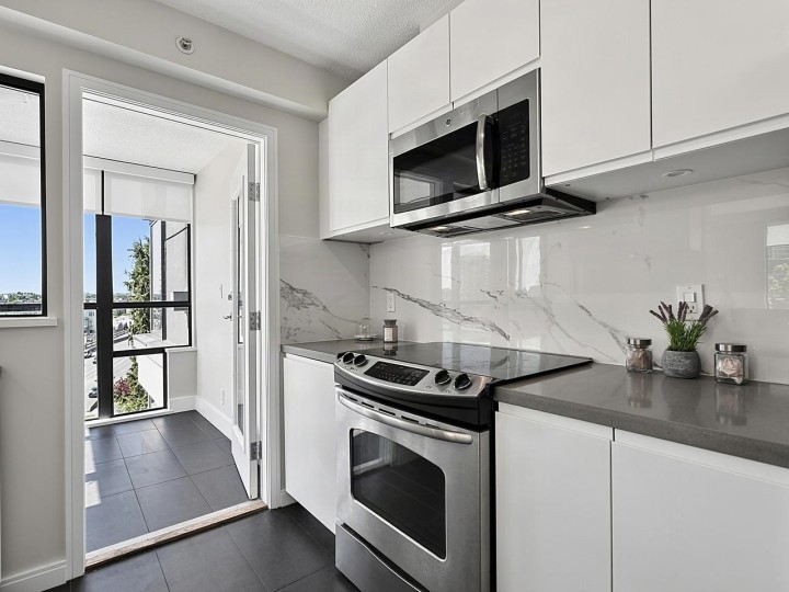Photo 10 at 601 - 1003 Pacific Street, West End VW, Vancouver West