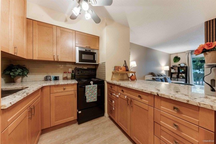 Photo 5 at 210 - 1545 E 2nd Avenue, Grandview Woodland, Vancouver East