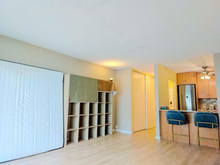Photo 9 at 210 - 1545 E 2nd Avenue, Grandview Woodland, Vancouver East