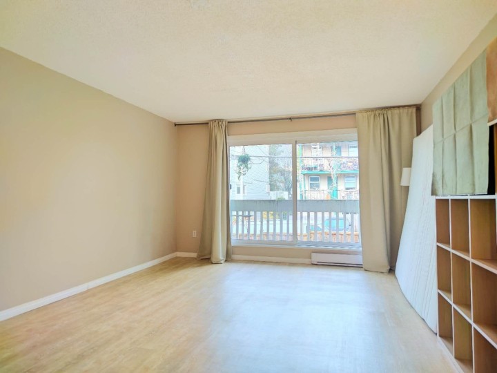 Photo 8 at 210 - 1545 E 2nd Avenue, Grandview Woodland, Vancouver East