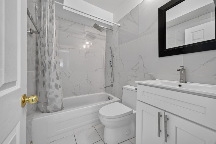 Photo 10 at 2316 Nanaimo Street, Renfrew VE, Vancouver East