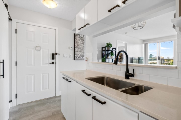 Photo 15 at 806 - 3455 Ascot Place, Collingwood VE, Vancouver East