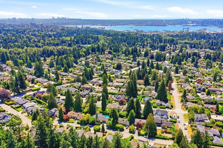 Photo 17 at 3922 Sunnycrest Drive, Forest Hills NV, North Vancouver