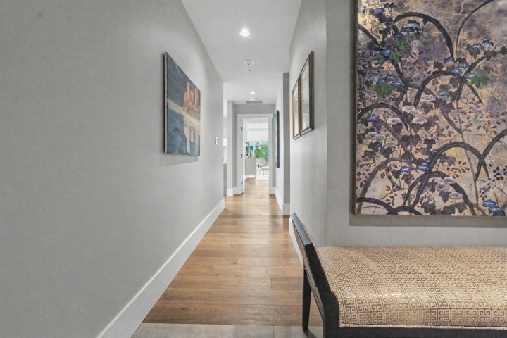 Photo 3 at 503 - 3315 Cypress Place, Cypress Park Estates, West Vancouver
