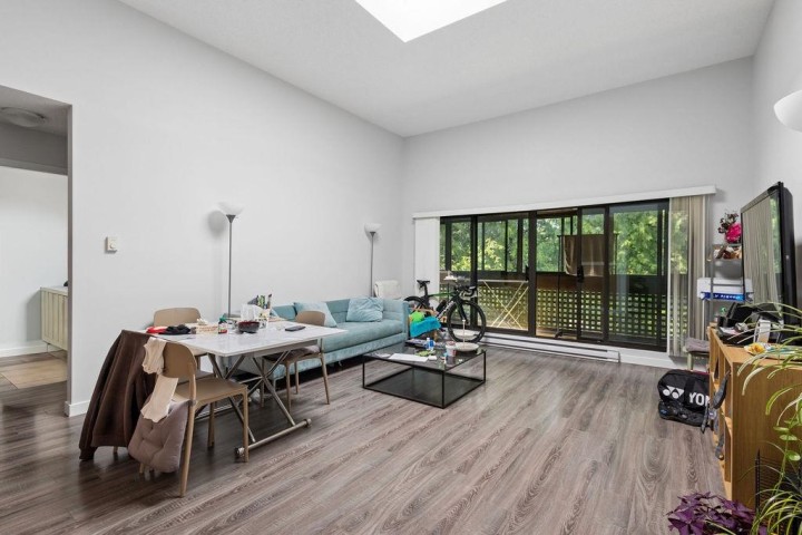 Photo 1 at 311 - 444 W 49th Avenue, South Cambie, Vancouver West