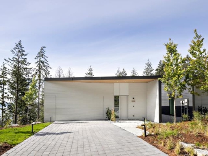 Photo 3 at 3318 Chippendale Road, Cypress Park Estates, West Vancouver