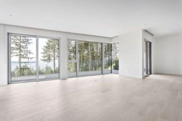 Photo 9 at 3318 Chippendale Road, Cypress Park Estates, West Vancouver