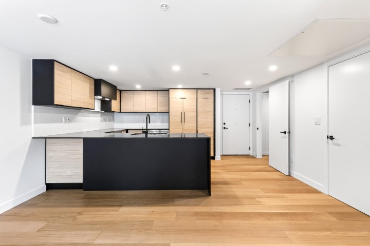 Photo 8 at 103 - 6485 Manitoba Street, Oakridge VW, Vancouver West