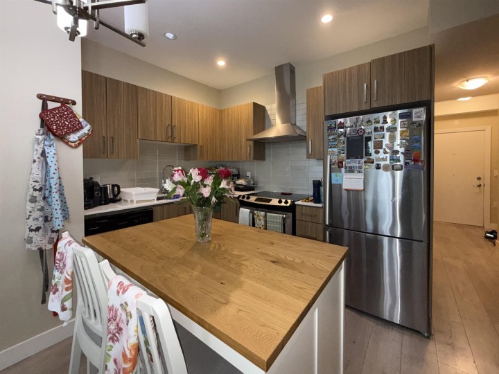 Photo 4 at 206 - 1838 Renfrew Street, Renfrew VE, Vancouver East