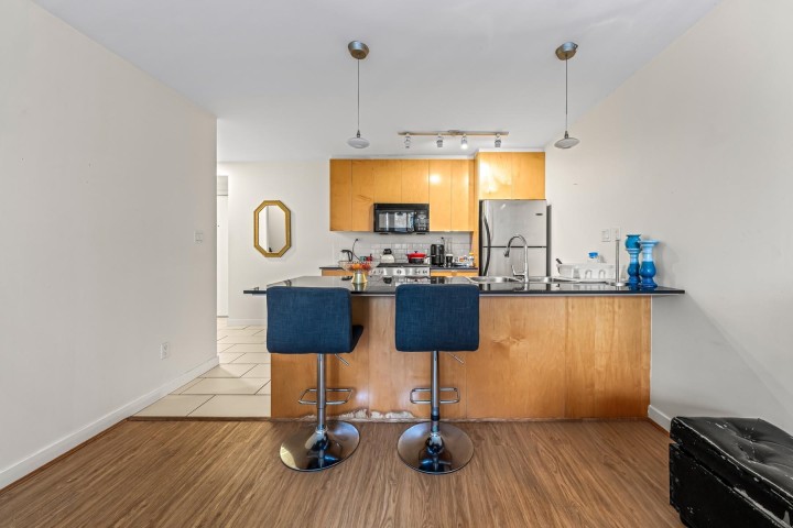 Photo 5 at 305 - 989 Beatty Street, Yaletown, Vancouver West