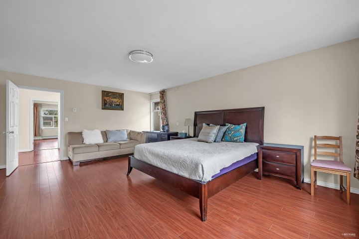 Photo 15 at 1945 W 44th Avenue, Kerrisdale, Vancouver West