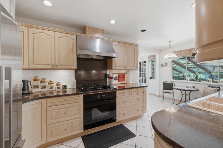 Photo 5 at 2727 W 36th Avenue, MacKenzie Heights, Vancouver West