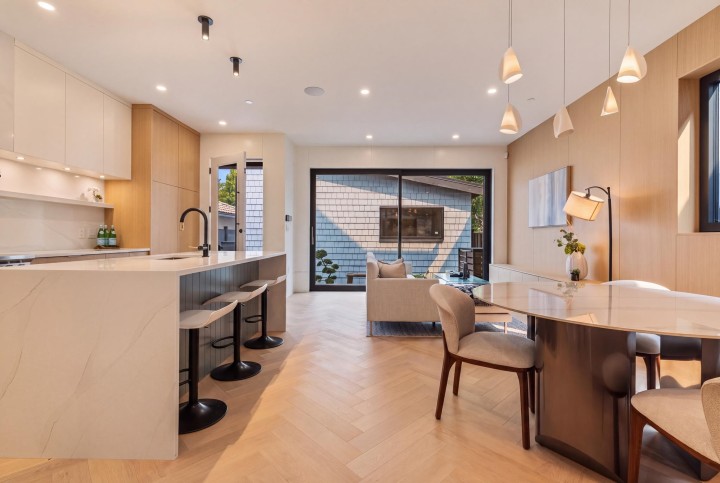Photo 6 at 2 - 4956 Chester Street, Fraser VE, Vancouver East