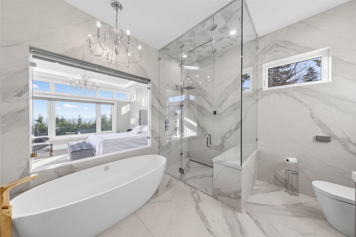 Photo 24 at 515 Ballantree Road, Glenmore, West Vancouver