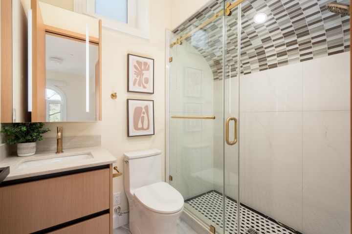 Photo 30 at 1 - 4503 W 15th Avenue, Point Grey, Vancouver West