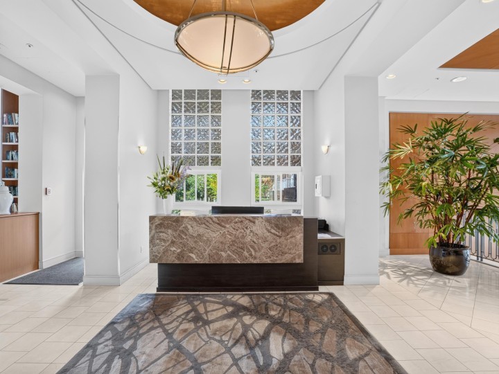 Photo 27 at 404 - 1501 Howe Street, Yaletown, Vancouver West