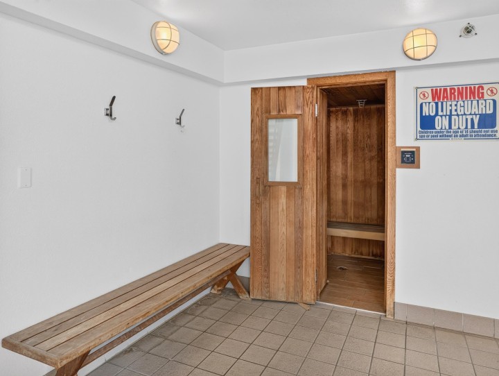 Photo 20 at 404 - 1501 Howe Street, Yaletown, Vancouver West