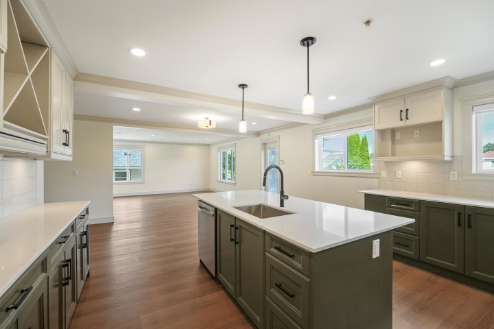 Photo 6 at 5454 Slocan Street, Collingwood VE, Vancouver East