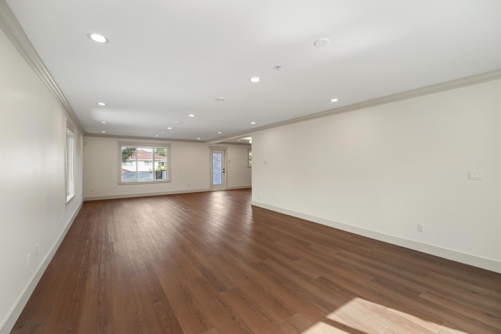 Photo 12 at 5454 Slocan Street, Collingwood VE, Vancouver East