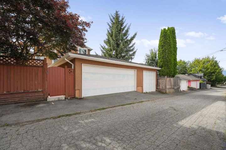 Photo 36 at 5454 Slocan Street, Collingwood VE, Vancouver East