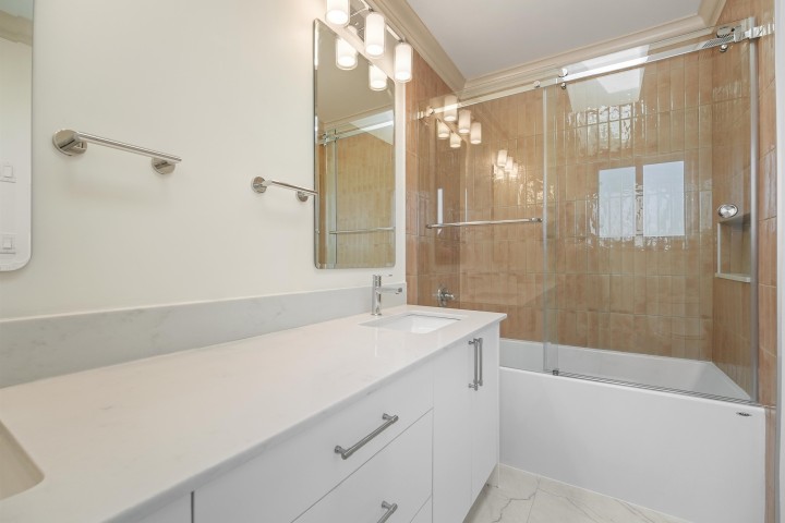 Photo 18 at 5454 Slocan Street, Collingwood VE, Vancouver East