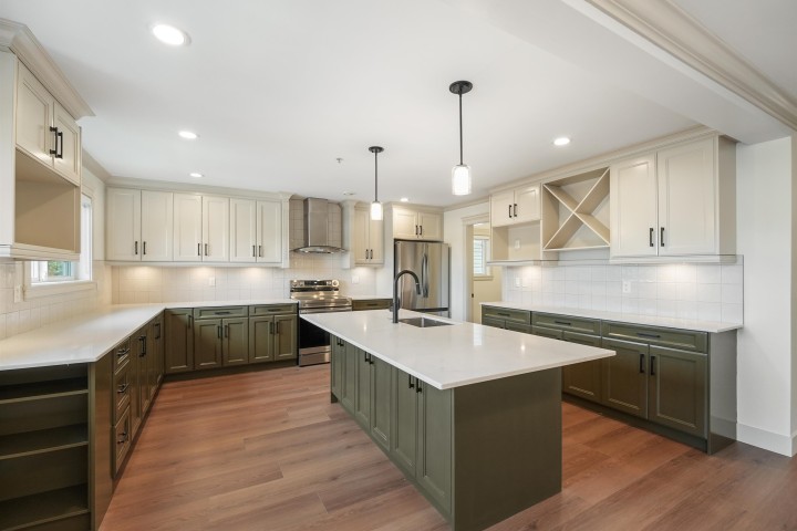Photo 4 at 5454 Slocan Street, Collingwood VE, Vancouver East