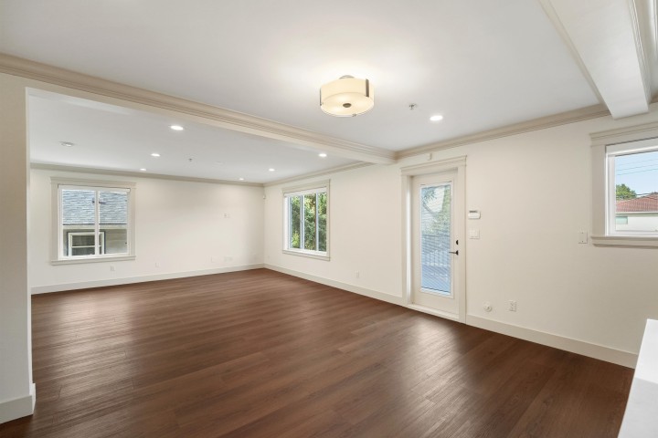 Photo 8 at 5454 Slocan Street, Collingwood VE, Vancouver East