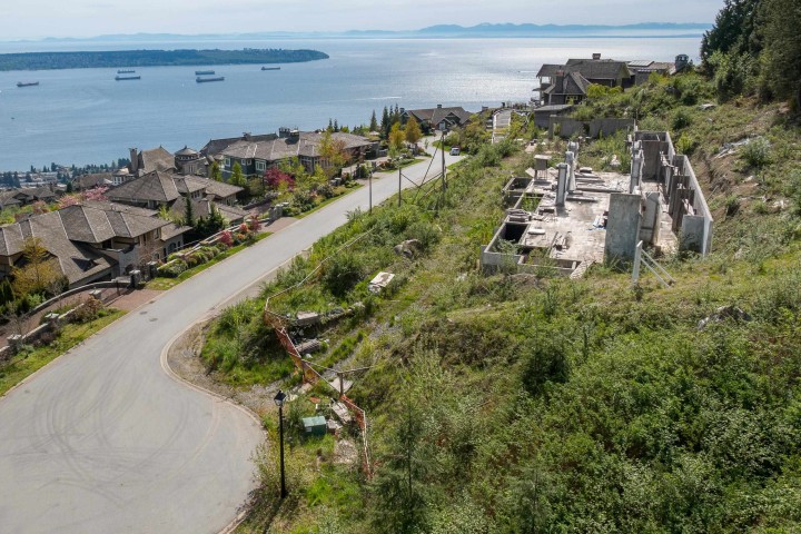 Photo 33 at 2345 Kadlec Court, Whitby Estates, West Vancouver