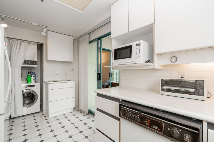Photo 12 at 804 - 1355 W Broadway, Fairview VW, Vancouver West