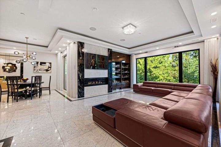 Photo 36 at 558 Glenross Road, Glenmore, West Vancouver