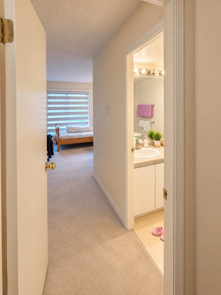 Photo 12 at 203 - 2468 E Broadway, Renfrew Heights, Vancouver East