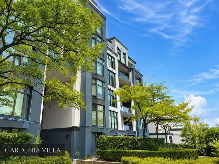 Photo 5 at 203 - 2468 E Broadway, Renfrew Heights, Vancouver East