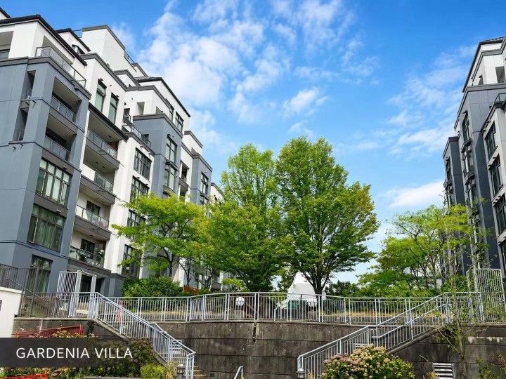 Photo 4 at 203 - 2468 E Broadway, Renfrew Heights, Vancouver East