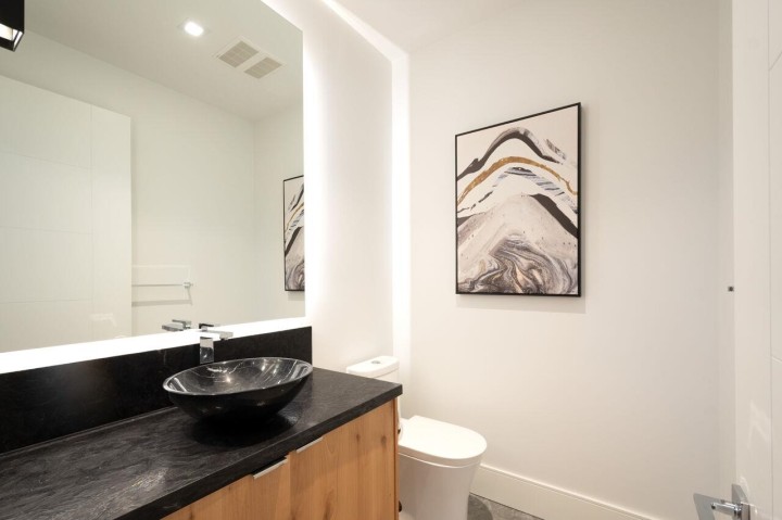 Photo 30 at 136 E 61st Avenue, South Vancouver, Vancouver East