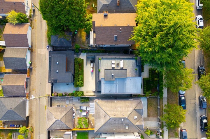 Photo 39 at 136 E 61st Avenue, South Vancouver, Vancouver East