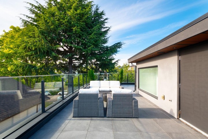 Photo 25 at 136 E 61st Avenue, South Vancouver, Vancouver East