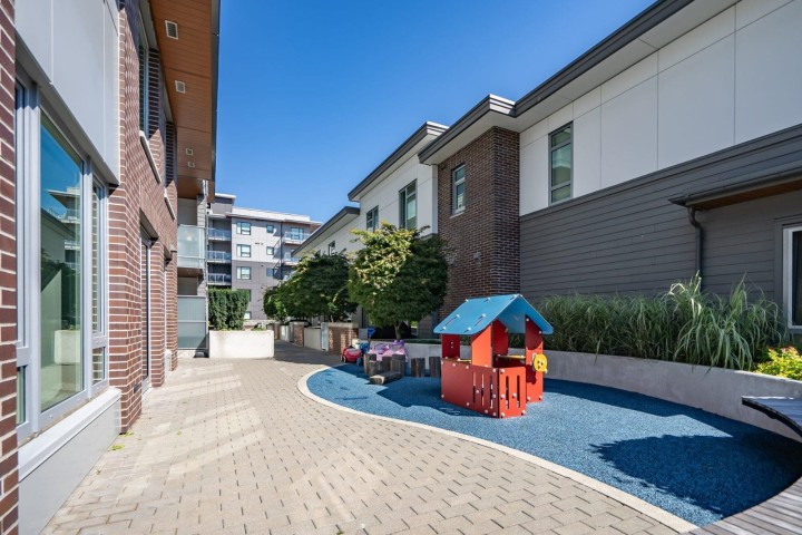 Photo 32 at 487 W 26th Avenue, Cambie, Vancouver West