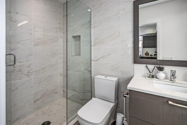 Photo 15 at 487 W 26th Avenue, Cambie, Vancouver West