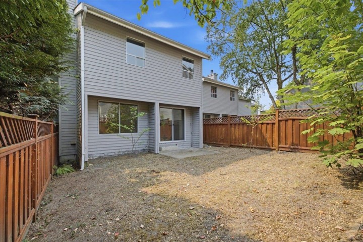 Photo 12 at 3661 Handel Avenue, Champlain Heights, Vancouver East