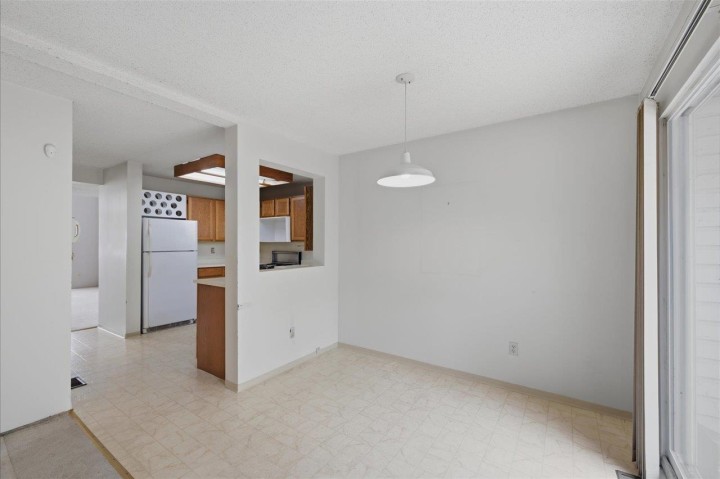 Photo 8 at 3661 Handel Avenue, Champlain Heights, Vancouver East