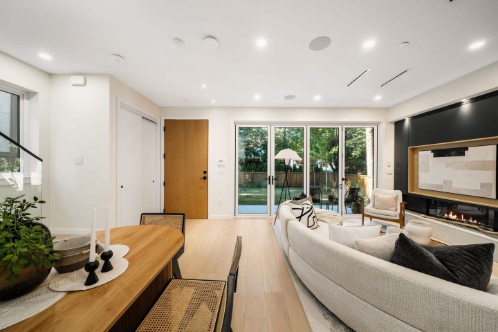 Photo 2 at 1 - 2764 W 14th Avenue, Kitsilano, Vancouver West