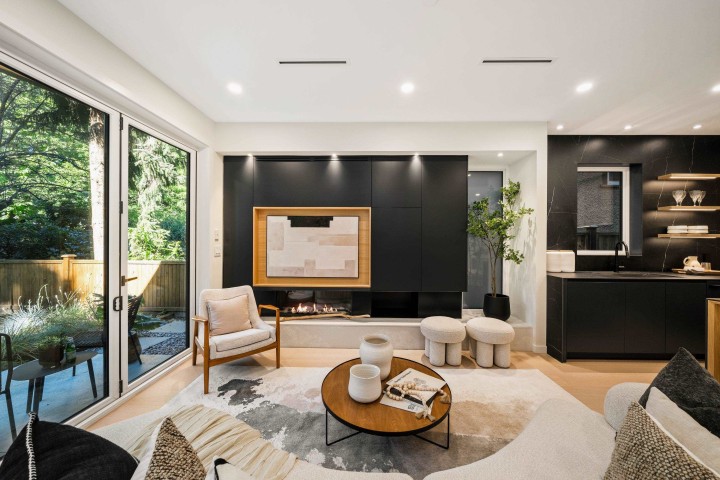 Photo 3 at 1 - 2764 W 14th Avenue, Kitsilano, Vancouver West